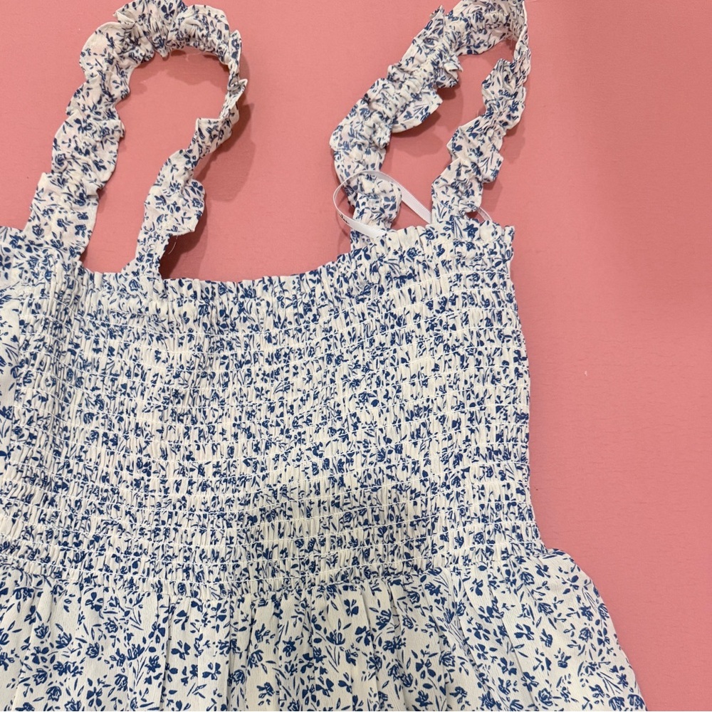 NWT Lulu's Blue and White Floral smocked sleeveless maxi dress size small - Picture 5 of 8